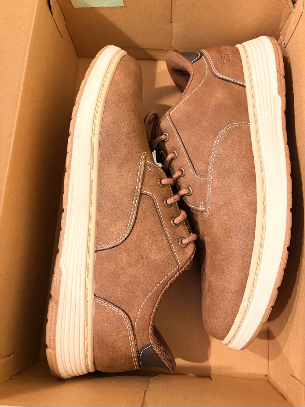 NIB - Skechers Hands Free Swift Fit Men’s shoes US9.5